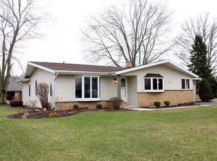 1215 Bittersweet Ln, Sheboygan, WI 53083