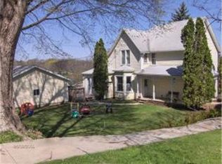 404 Broadway Ave S, Spring Valley, MN 55975