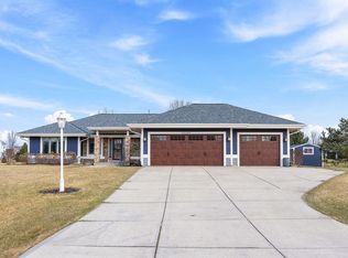W351N5850 Westshore Rd, Oconomowoc, WI 53066