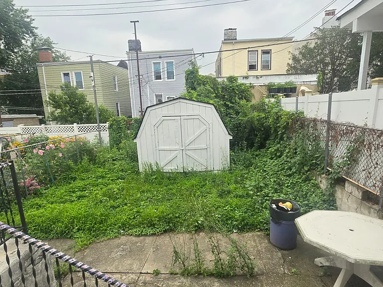 313 Armstrong Ave #1A — Photo 8