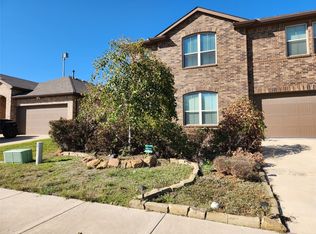 104 Creek Terrace Dr, Saginaw, TX 76131