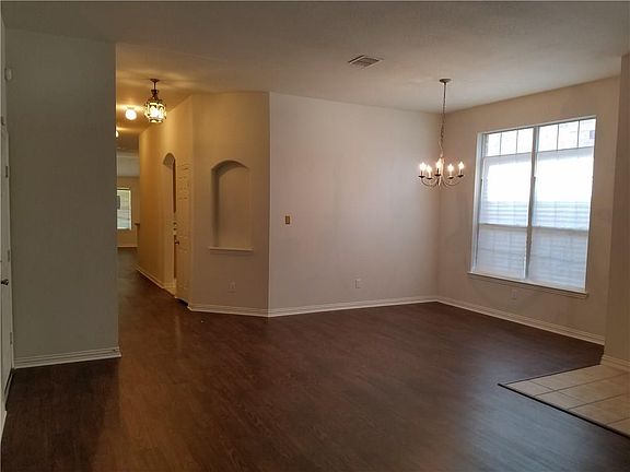 5th image of 7804 Enchanted Isle Dr