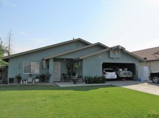 261 Trevino Ter, Shafter, CA 93263
