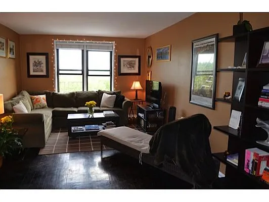 Sold by Keller Williams Realty Empire | media 7