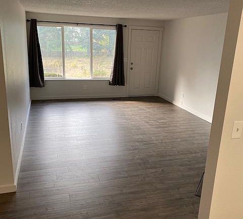 5th image of 11505 89th Avenue Ct E