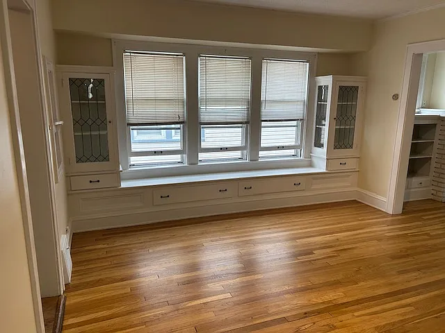 2092 Lincoln Ave #LOWER — Photo 3