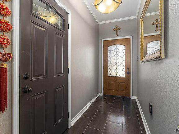 2nd image of 3119 Silkwood Dr