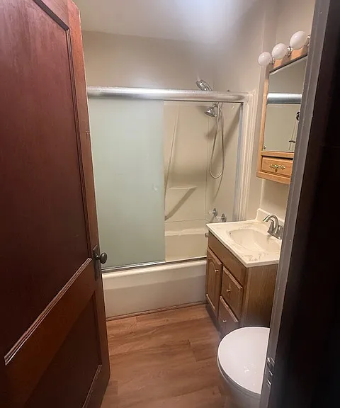 105 N Logan St — Photo 11