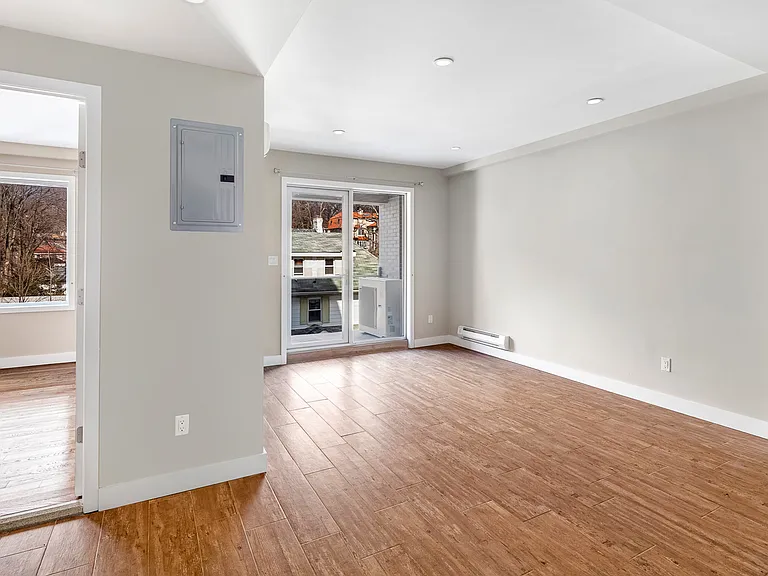 19011 Hillside Ave #304 — Photo 1
