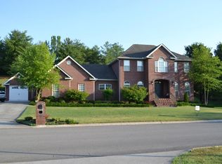 2119 Cross Creek Dr, Maryville, TN 37803