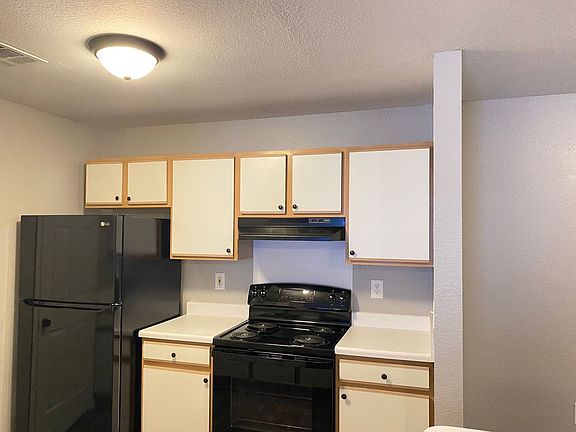 4th image of 2113-2119 Ringgold Ct #208