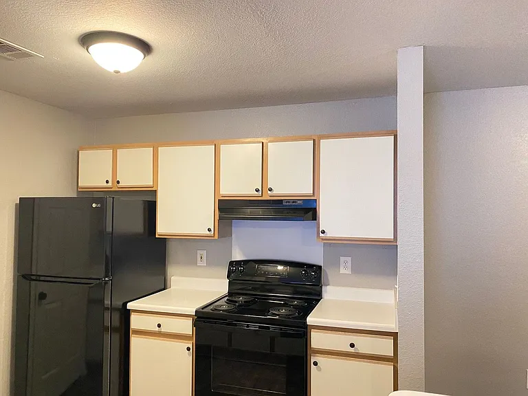 2113-2119 Ringgold Ct — Photo 33