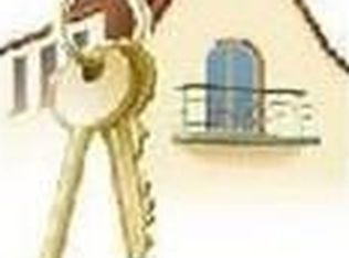 7126 Fresh Pond Rd, Ridgewood, NY 11385