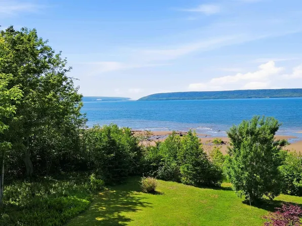 68 Shore Dr, Deep Brook, NS B0S 1J0