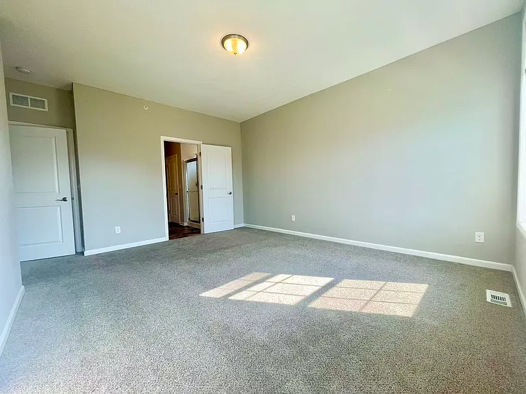 8118 Balsam Ln N — Photo 18