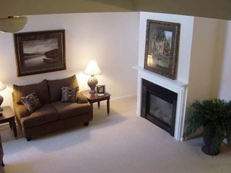 2nd image of 4221 Falcon Creek Dr