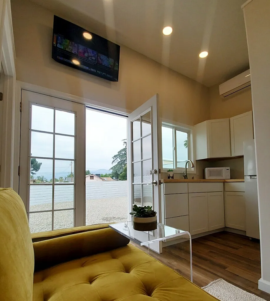 1391 Tourmaline Ave — Photo 2