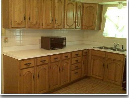 2nd image of 10016 Knollcrest Dr