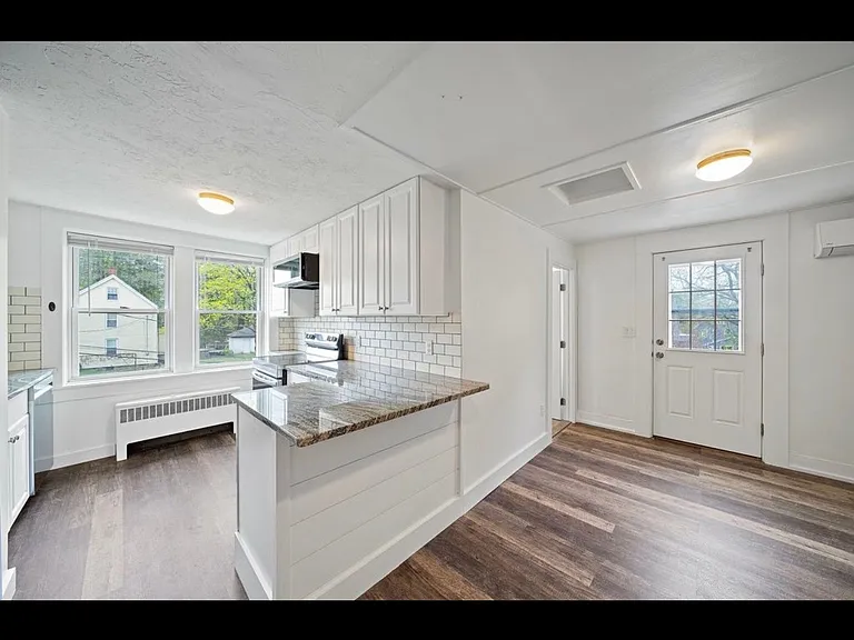 127 Mechanic St #2 — Photo 3