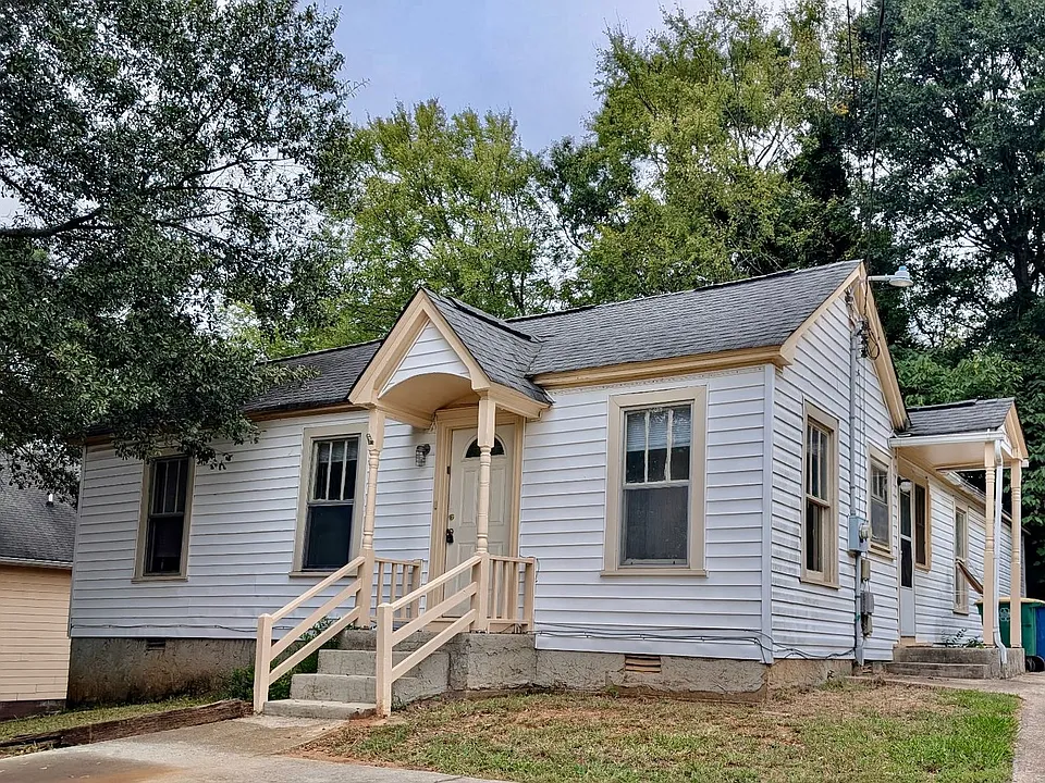 145 Herring St