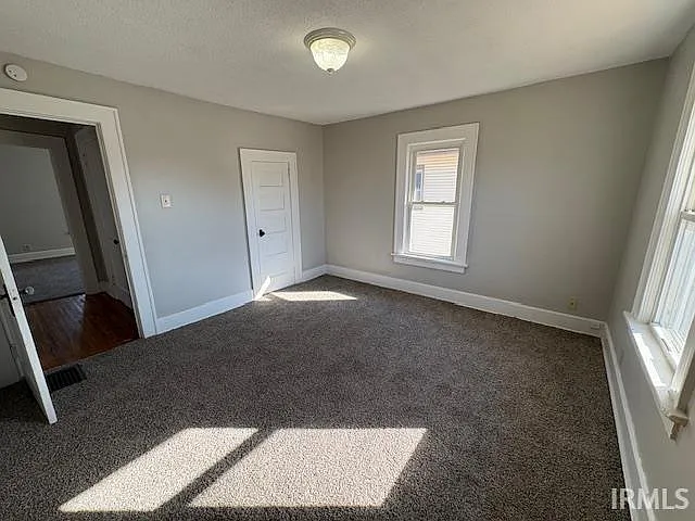 304 N Hackley St — Photo 23