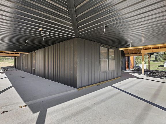 5th image of 1211 Sheridan Dr