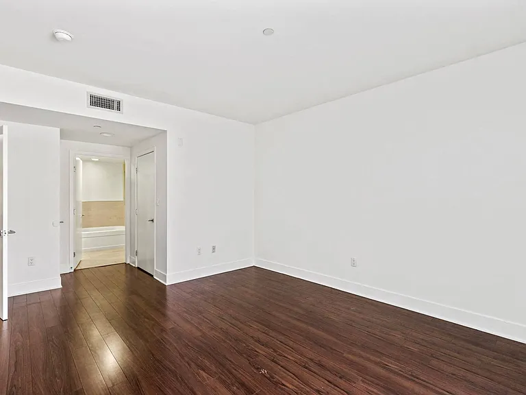 Bedroom with Closet and Bathroom