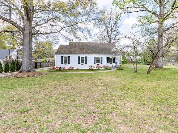 2nd image of 311 Guild Dr