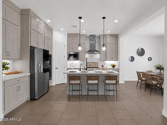 3rd image of 2282 E TOMAHAWK Drive