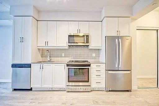 7895 Jane St #310 — Photo 3