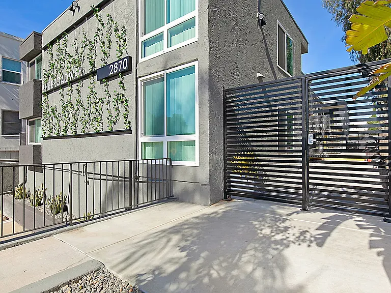2870 Broadway #5 — Photo 16