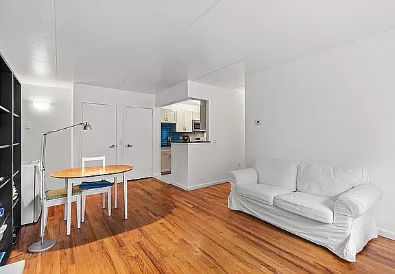2nd image of 1825 Madison Ave APT 5L