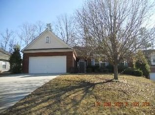 1871 Ashwood Grove Dr, Snellville, GA 30078