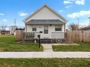 1117 8th St NW, Cedar Rapids, IA 52405
