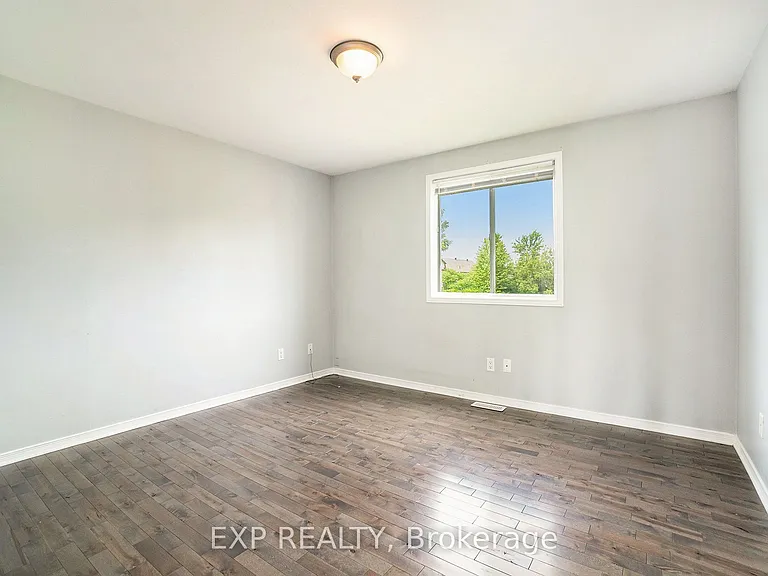 525 Russell Rd #1 — Photo 19