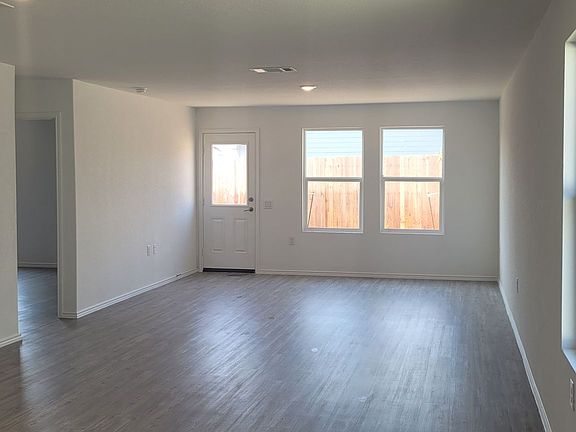 4th image of 4550 Glades Way Way