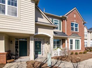 637 Abbington Ct, Howell, MI 48843