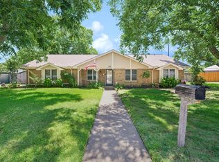 1608 Wade Dr, Bedford, TX 76022