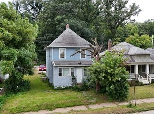 310 17th Ave, East Moline, IL 61244