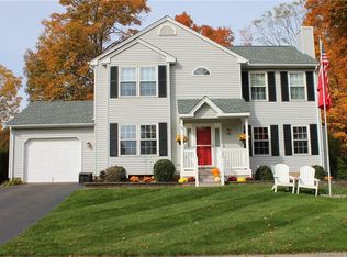 19 Dora Dr, Middletown, CT 06457