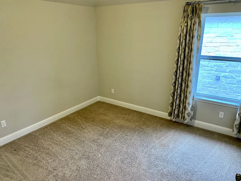 15420 Iveans Way — Photo 29