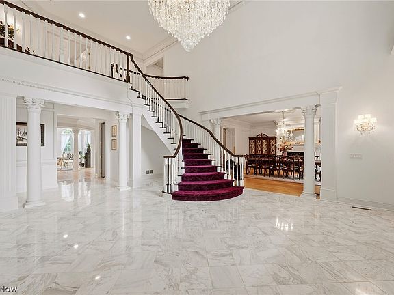 3rd image of 8600 Sanctuary Dr