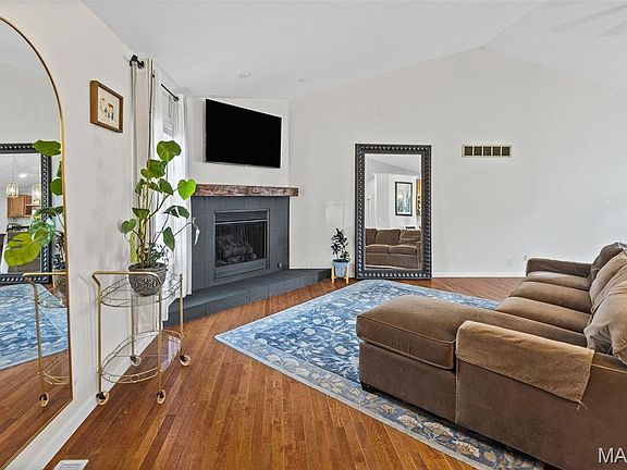 5th image of 4511 Moonlight Way