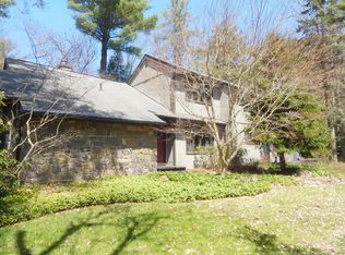 193 Tanglewood Dr, Pocono Pines, PA