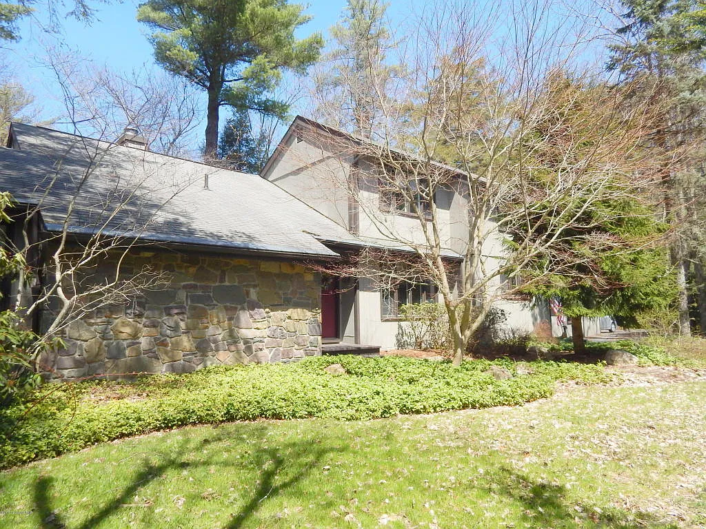 193 Tanglewood Dr photo 1