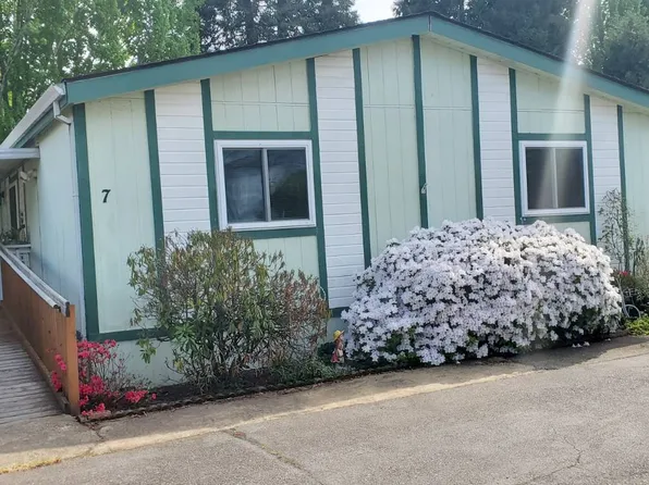 7918 SE King Rd Unit 7, Milwaukie, OR 97222