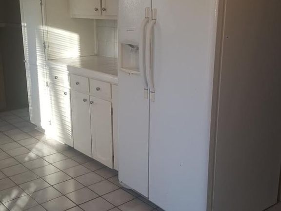 5th image of 13227 Ashland Ave