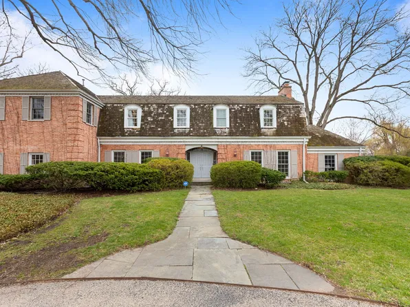 207 N Green Bay Rd, Lake Forest, IL 60045