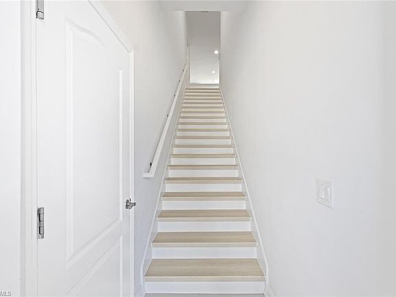4th image of 6973 Avalon CIR #1406
