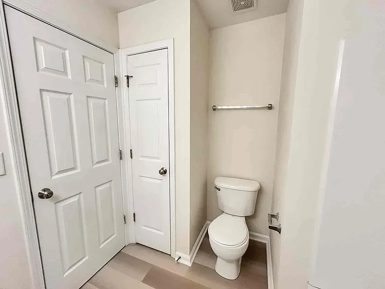 4033 Edgecomb Dr — Photo 20